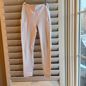 Fabletics Oasis off white/ soft grey High-Waisted Pocket 7/8 Leggings size XS/4